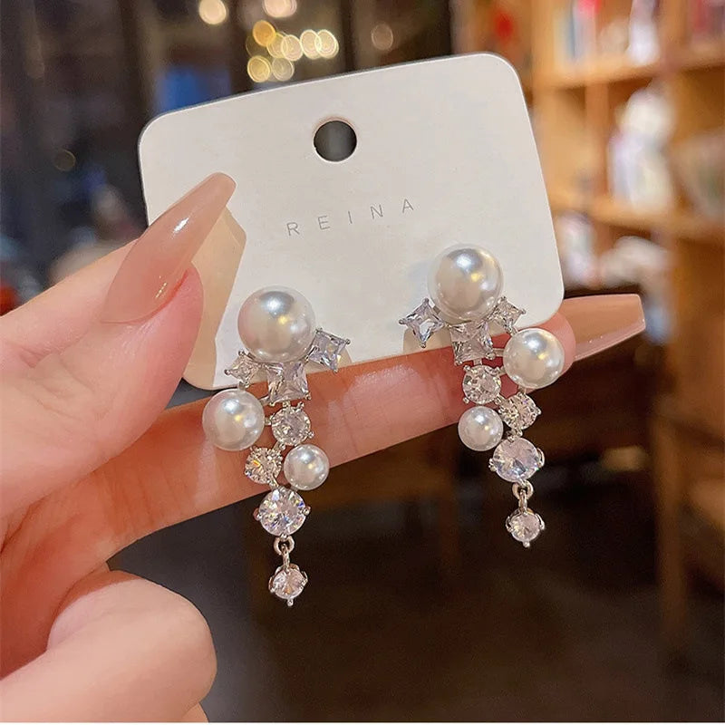 Elegant Imitation Double Pearl Dangle Earrings