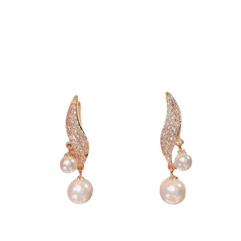 Elegant Imitation Double Pearl Dangle Earrings